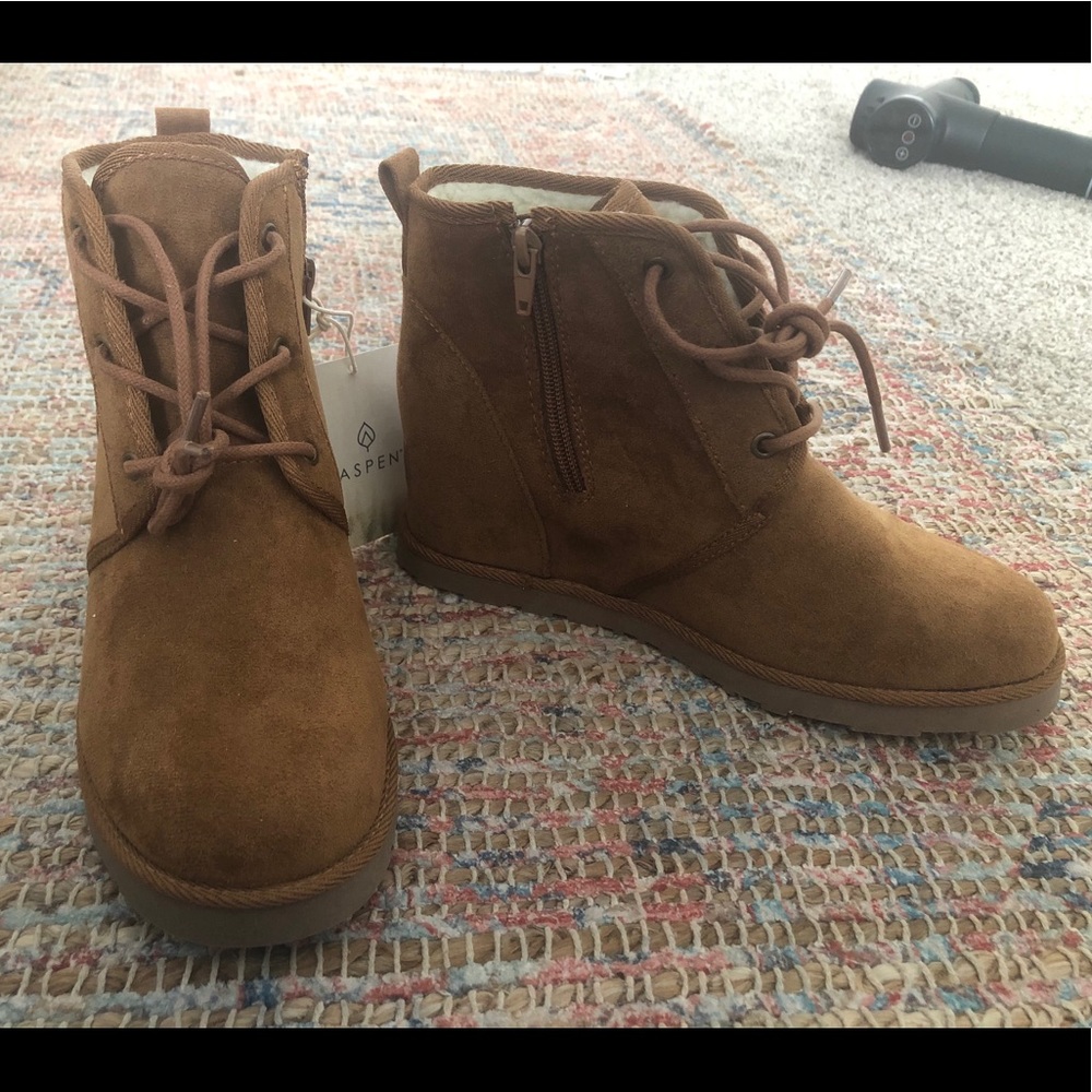 Wedge booties